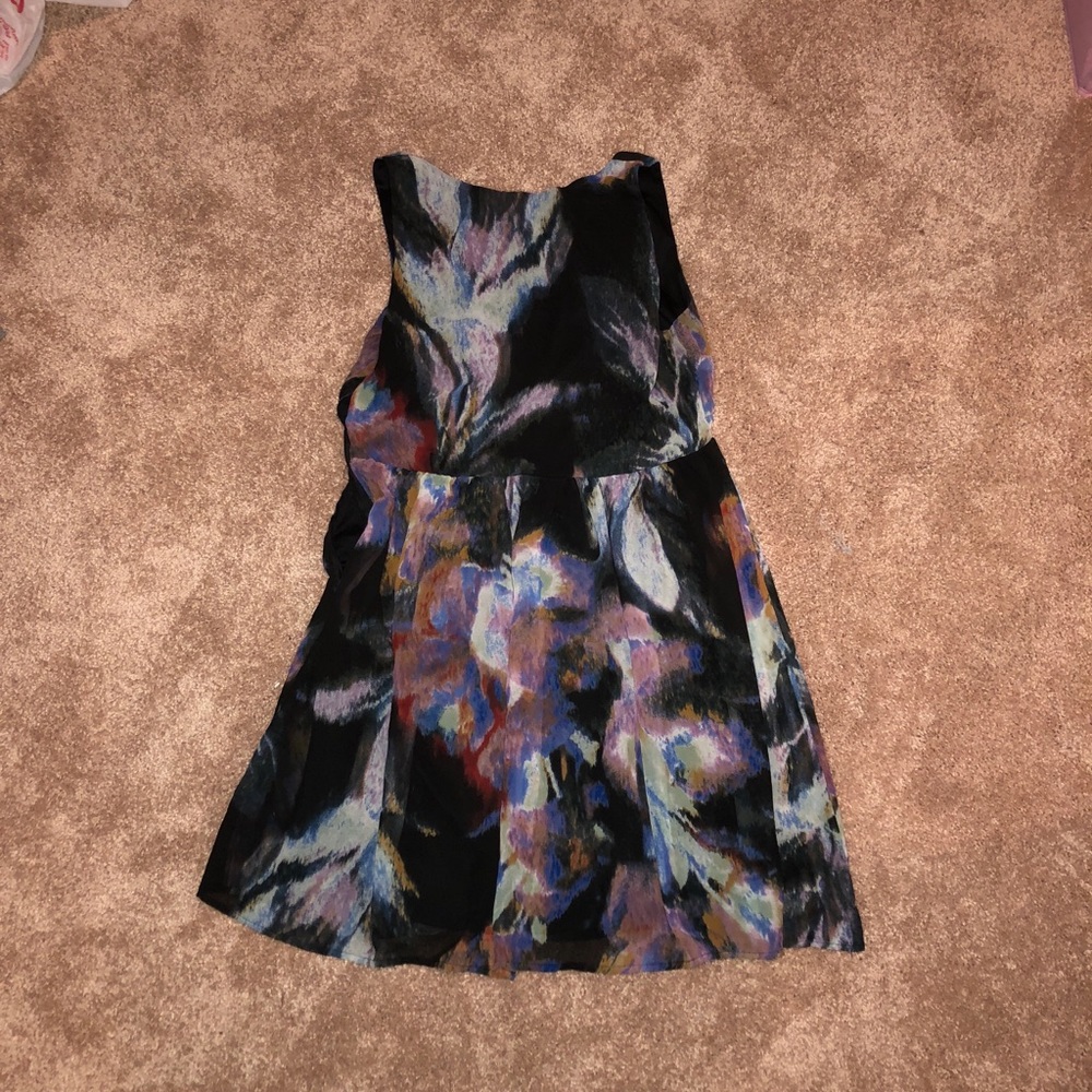 Flowy dress with pockets